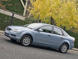 2005 Ford Focus Sedan